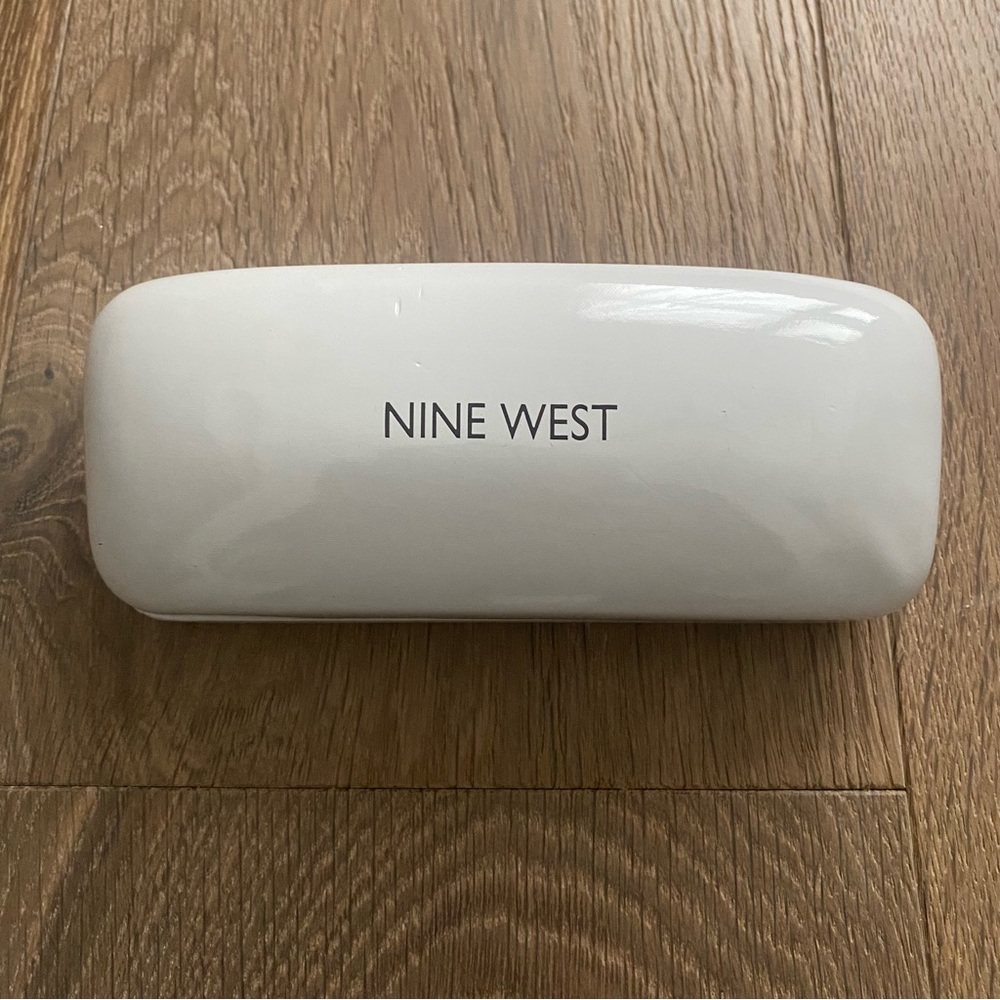 Nine West Glasses Case White Hard Black Lining